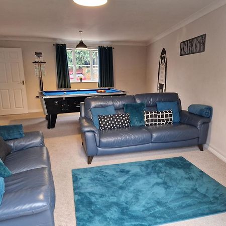 Hereford - Finch House - Modern 4 Bedroom House Located In South Hereford, Dog Friendly With Nearby Countryside, Pool Table, Sleeps Up To 10 Guests - Hosted By Rentmyhouse Esterno foto