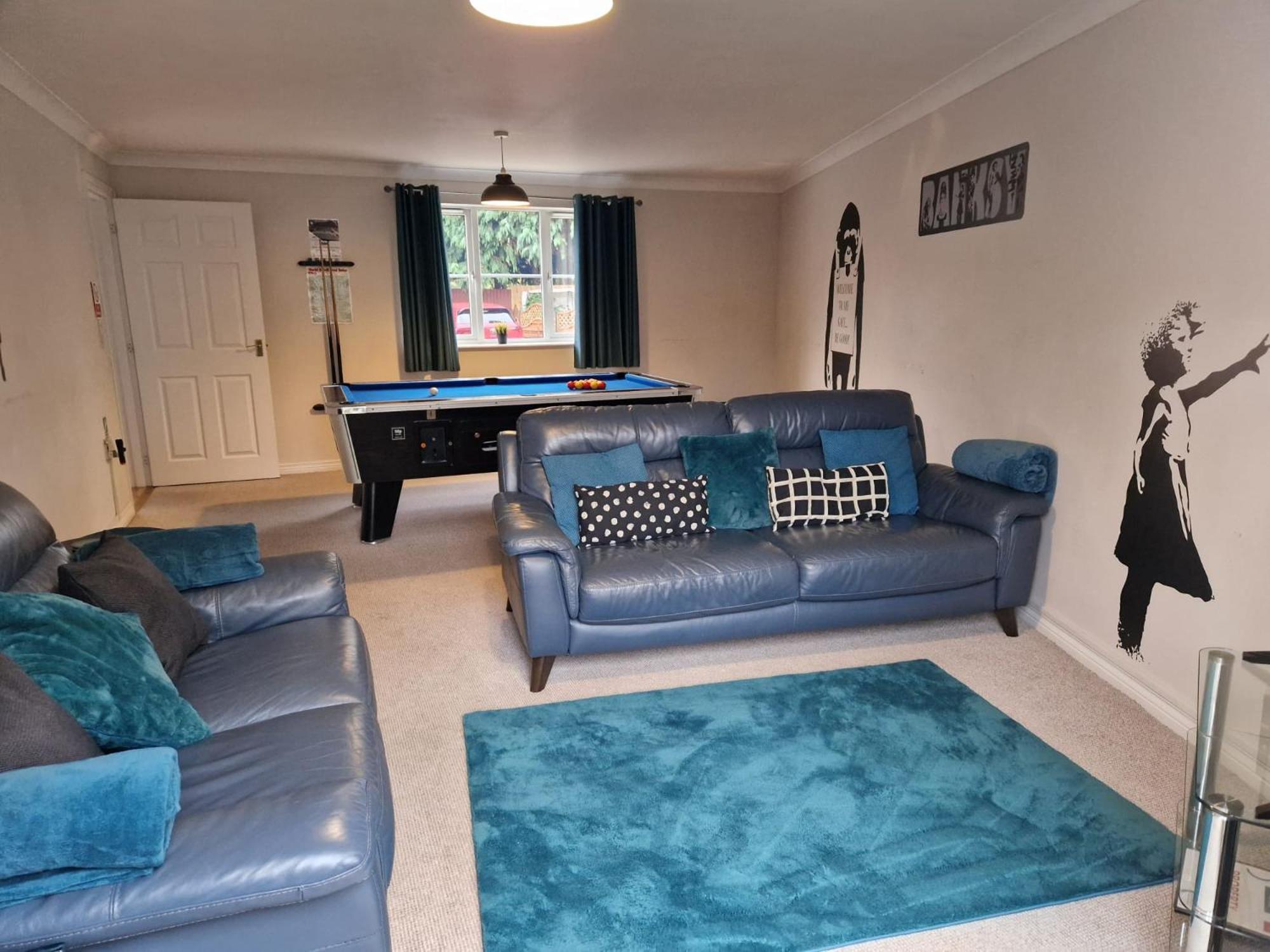 Hereford - Finch House - Modern 4 Bedroom House Located In South Hereford, Dog Friendly With Nearby Countryside, Pool Table, Sleeps Up To 10 Guests - Hosted By Rentmyhouse Esterno foto