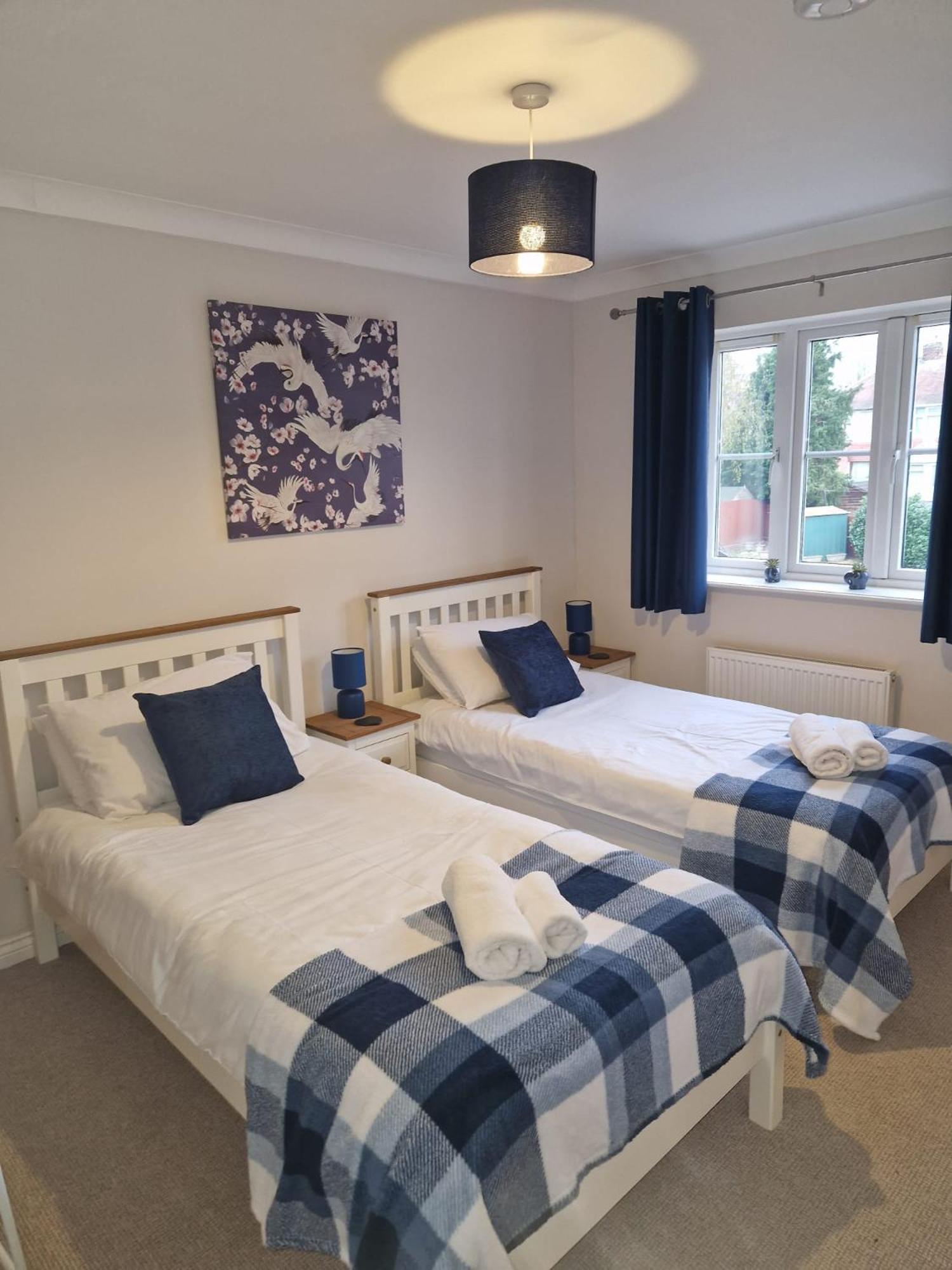 Hereford - Finch House - Modern 4 Bedroom House Located In South Hereford, Dog Friendly With Nearby Countryside, Pool Table, Sleeps Up To 10 Guests - Hosted By Rentmyhouse Esterno foto