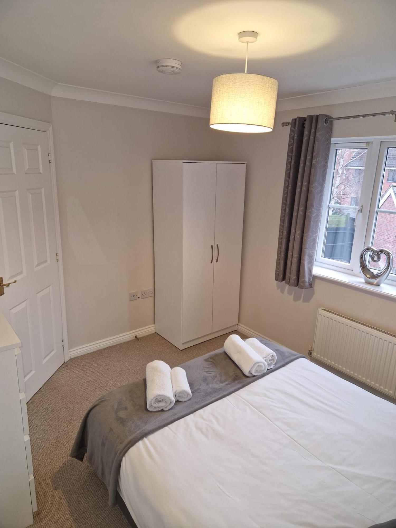 Hereford - Finch House - Modern 4 Bedroom House Located In South Hereford, Dog Friendly With Nearby Countryside, Pool Table, Sleeps Up To 10 Guests - Hosted By Rentmyhouse Esterno foto